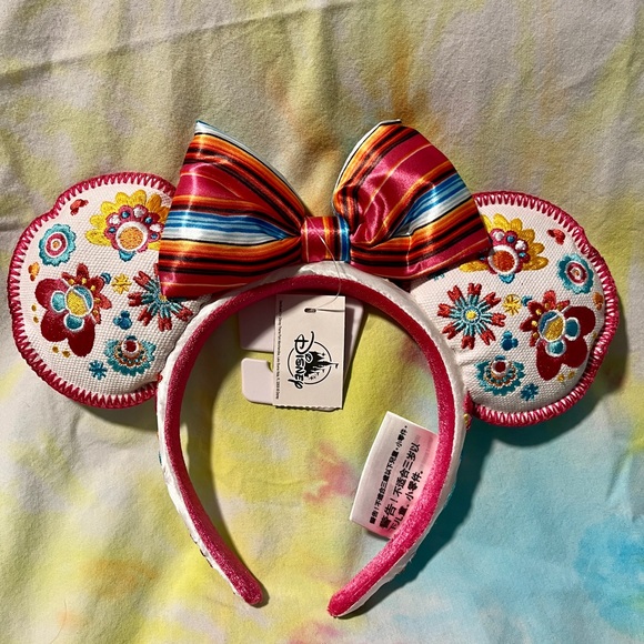 Disney Parks Epcot embroidered Mexico Minnie Mouse Ears Headband Adult - Picture 2 of 8